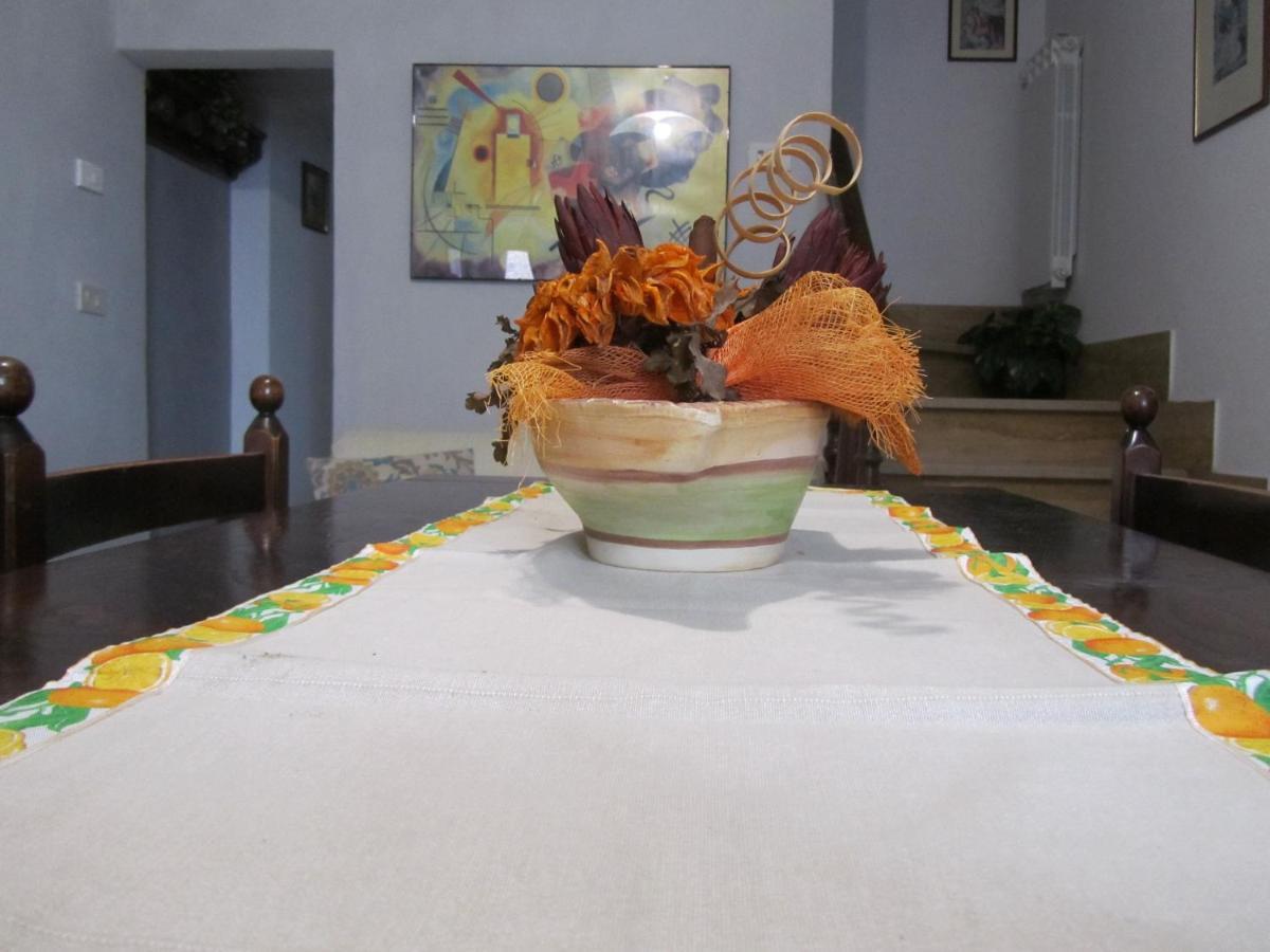 דירות Vivo dʼOrcia Casa Giuly מראה חיצוני תמונה